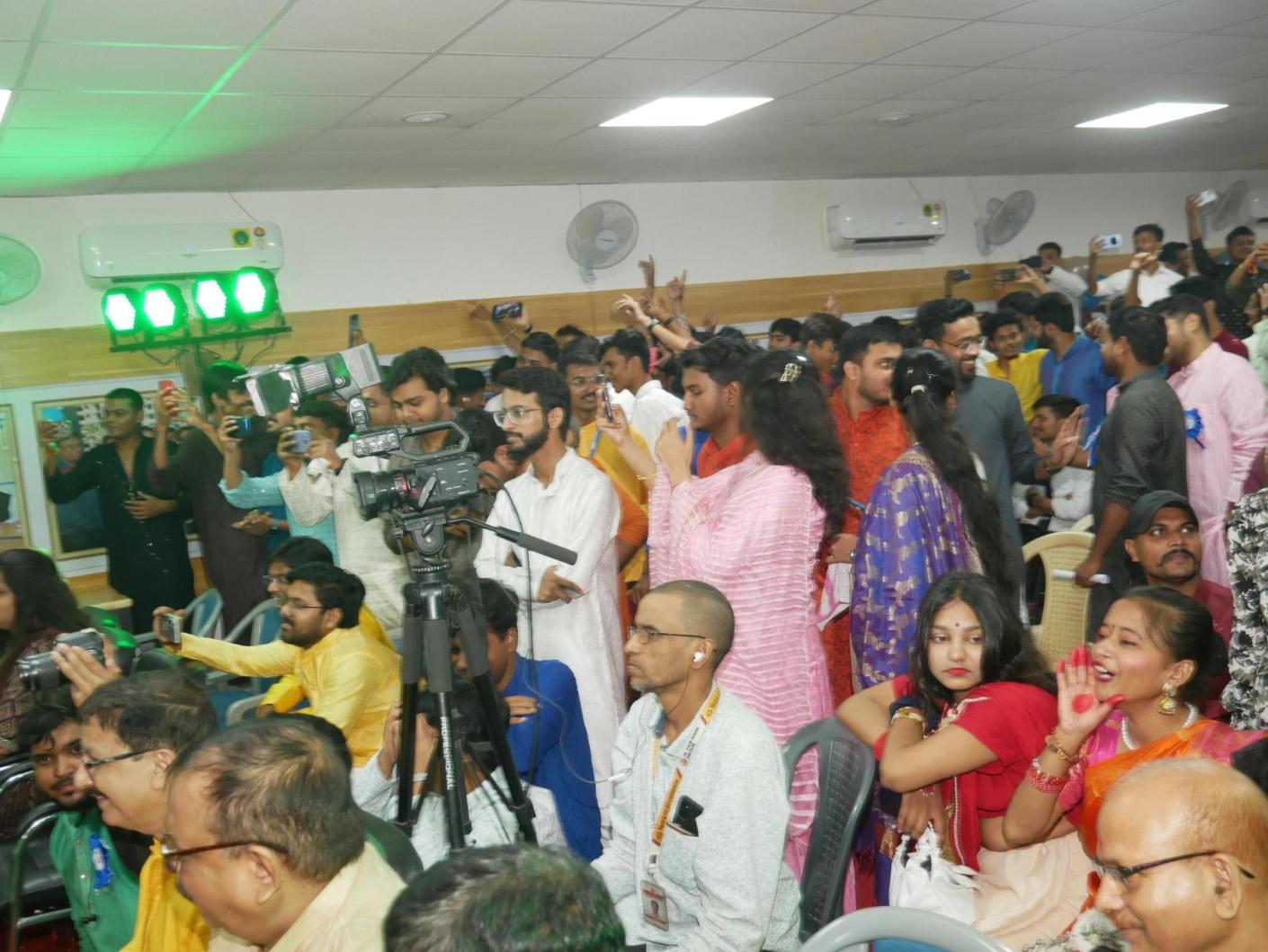 नृत्योत्सव 2.0 - Navratri Dance Competition at IIBM Patna